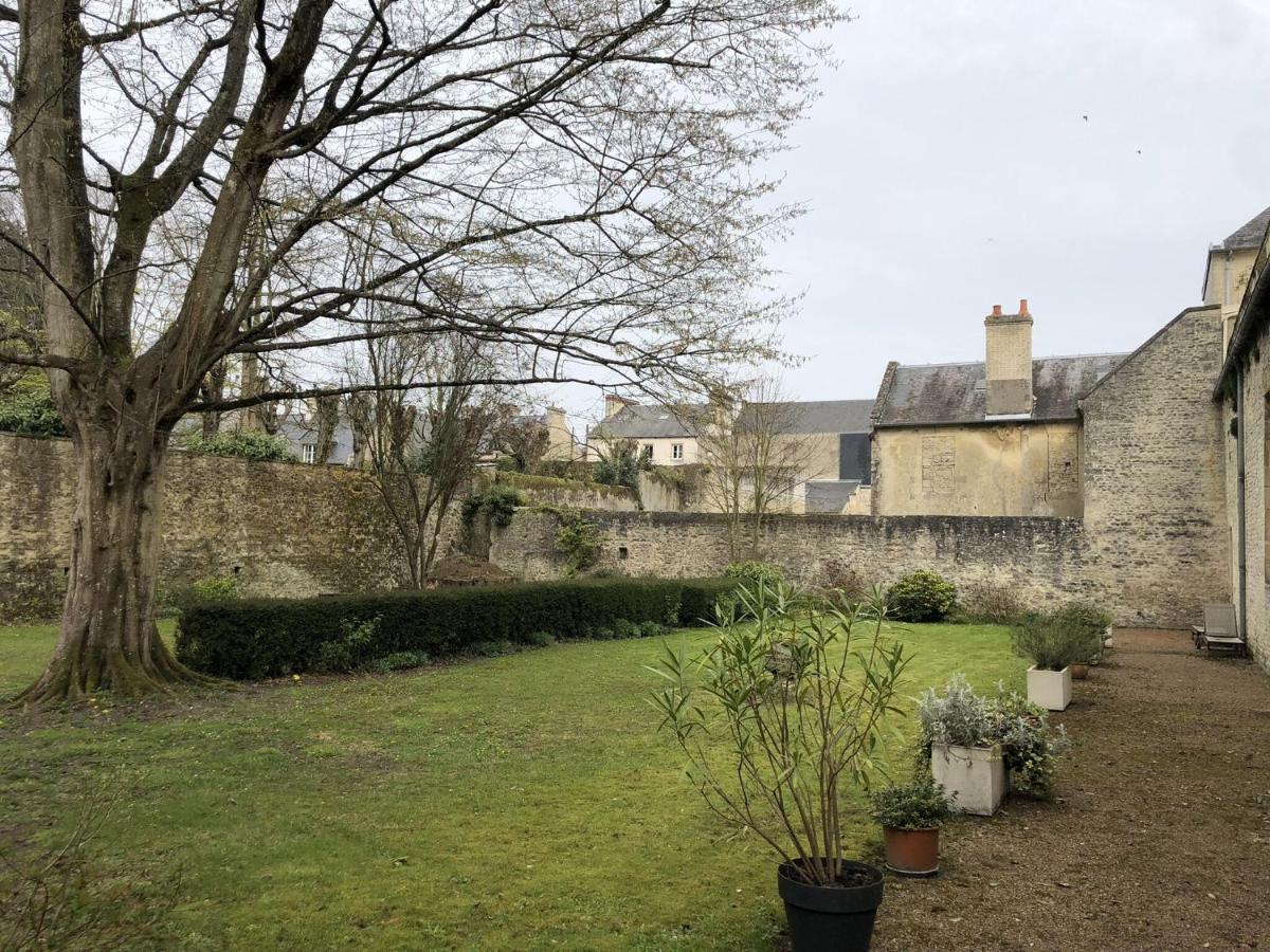 Heritage Apartment In Bayeux Near Museum Of Art Exterior foto